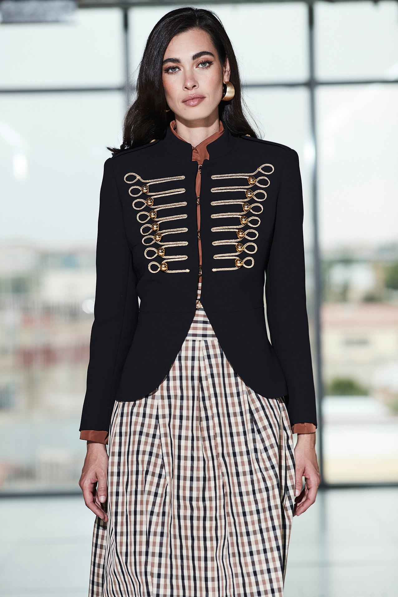 Blazer bordada negra Martina - Edición Limitada